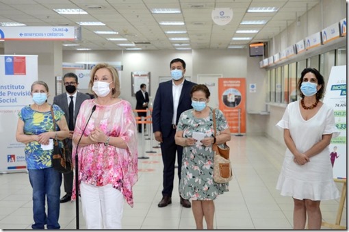 Primera Dama y Ministra Zald&iacute;var Reajuste Pilar Solidario (2)