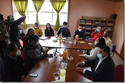 Reuni&oacute;n Ministra de Trasnsporte en Dalcahue