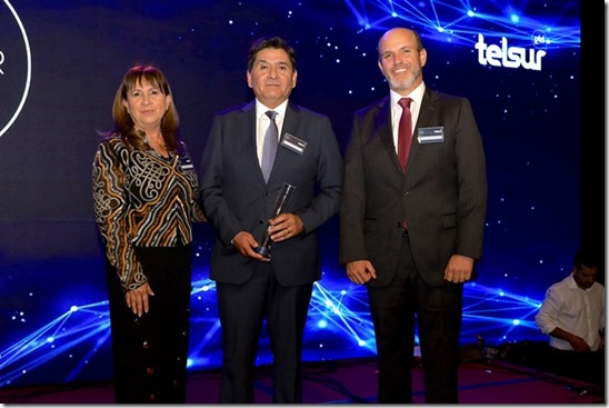 Telsur Chilo&eacute; Hipervelocidad_ Martiza Higueras, gerente general Telsur - Cristian Ojeda, Alcalde de Chiloe - Fernando Gana, gerente general Gtd