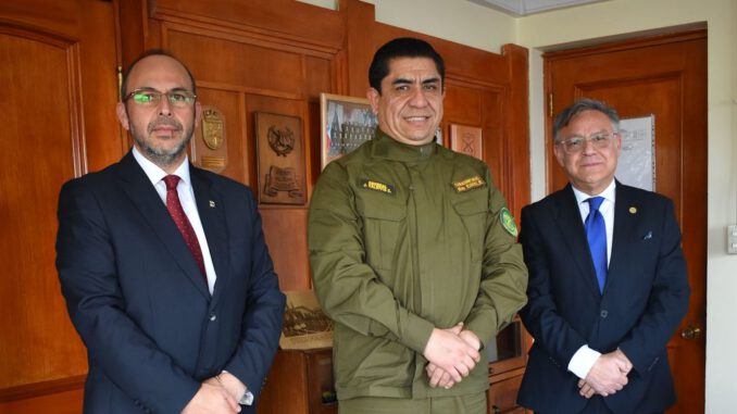 Dirigentes de ARCHI Los Lagos reunidos con el General de Carabineros para fortalecer la seguridad preventiva