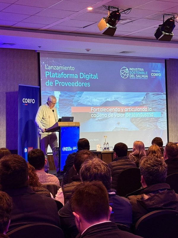 Presentación oficial de la nueva plataforma digital para proveedores de la industria del salmón en Puerto Montt