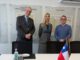 La embajadora de Alemania en Chile junto a representantes de Ventisqueros visitando la planta salmonera en Puerto Montt