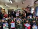 Estudiantes y autoridades de Puerto Octay participando en la campaña de reciclaje de pilas No + Pilas impulsada por Saesa.