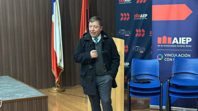 Empresarios reunidos en Osorno durante jornada de networking y herramientas de gestión