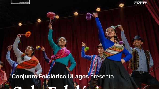 Presentación del Conjunto Folclórico de la Universidad de Los Lagos en el Centro Cultural de Castro