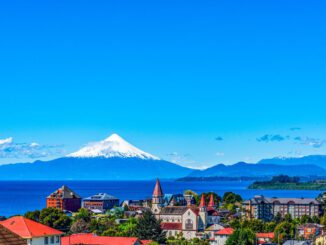 Expertos reunidos en congreso de turismo en Chile para debatir sobre inteligencia artificial y sostenibilidad