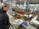 Contenedores portuarios y productos de salmonicultura listos para exportacion en la Region de Los Lagos