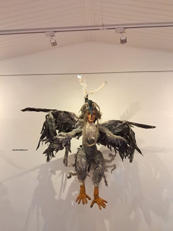 Escultura inspirada en la mitologia chilena creada por el artista osornino Cristian Alarcon