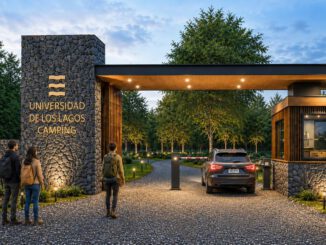 Estudiantes y académicos trabajando en el diseño del nuevo Ecoparque Turístico Cascadas de la Universidad de Los Lagos.