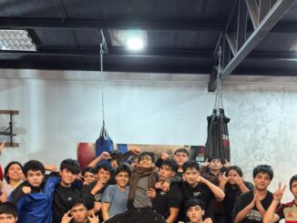Jóvenes practicando en la nueva escuela de boxeo RAN Boxing en Rahue Alto Norte