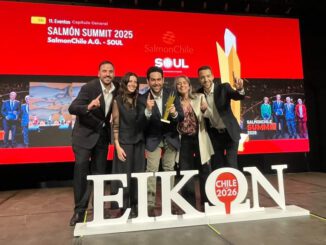 Galardón de Oro en los Premios EIKON 2026 obtenido por SalmonChile Summit por su estrategia de comunicación corporativa.
